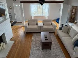 Stunning Beachfront 3BR, Ocean Views, Near Boston