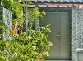 Oasis Breez - Family Room，位于Kudafari的酒店