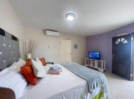 Skyline Suites Villa and Spa，位于蒙特哥贝的住宿