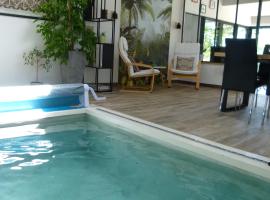 Chambre d'hôtes du Pilou，位于Queyssac-les-Vignes的酒店
