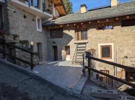 Scoiattolo，位于Sarre的酒店