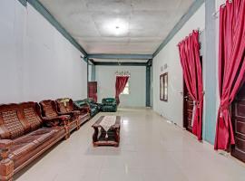 OYO 92302 Salsa Homestay Syariah Near Pondok Pesantren MUALLIMIN Muhammadiyah Bangkinang Kota，位于Bangkinang的酒店