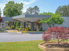 Masters Inn Selma Smithfield I-95 By OYO，位于Selma的酒店