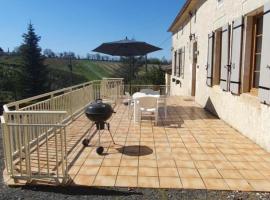 maison 2 chambres au calme，位于Saint-Bonnet-sur-Gironde的酒店