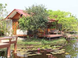 Baan Suan Mulberry Farmstay，位于华欣的酒店