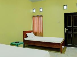 Capital O 92316 Wisma Widya Loka Pratama Near Futsal Tebing Gading，位于Muaradua的酒店