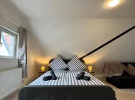 Feel like Home 5