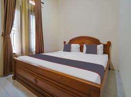 Collection O 92634 Villa Ds，位于Sumedang的酒店