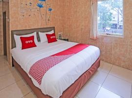 SUPER OYO 92672 Hotel Bsd，位于South Tangerang的酒店