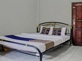 SPOT ON 92682 Badar Guest House Syariah