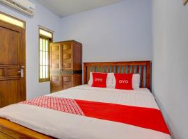 Super OYO 93012 Griya Kencana Asri Syariah，位于Lawean的酒店
