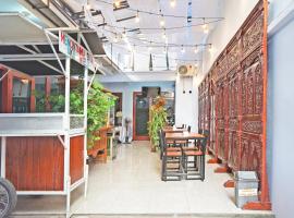 Super OYO 92965 Trisna Patihan Resort，位于图隆阿贡的酒店