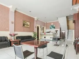 OYO 93046 Hotel Fortuna Parepare