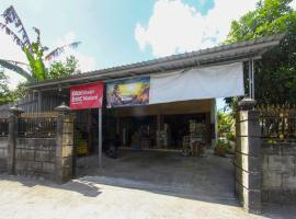 OYO Life 92829 Kos Insan Madani，位于普拉亚的酒店