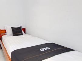 Capital O 92929 Hotel New Tirta Kencana Syariah，位于直葛的酒店