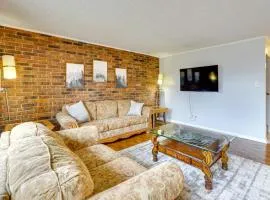 3 Mi to Dtwn Spacious Condo in Fort Smith