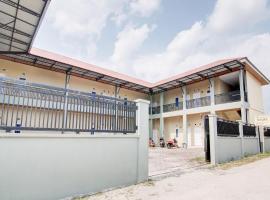 OYO 93087 Wisma Apel Syariah，位于Parit的酒店