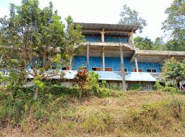 OYO 93241 Hotel Puri Azzura Danau Ranau Near Danau Ranau Pusri，位于Jepara的酒店