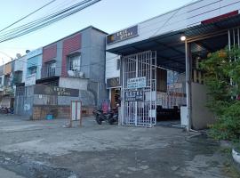 OYO 93485 Hotel Kenzie Sentani，位于查亚普拉的酒店