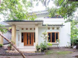 Hotel O Kebun Manis Homestay Near Lapangan Bola Volly Batu Kumbung，位于Lembuak的酒店