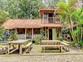 OYO Homes 93598 Omah Baturan Syariah，位于梭罗的酒店