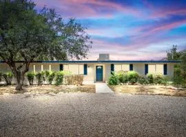 l NEW l 5BR 3BTH Large and Modern Home l Central LOC l 1 ACRE lot