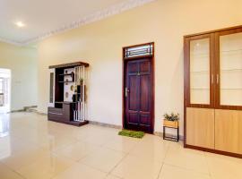 OYO 93838 Delia Inn Syariah，位于Klaten的酒店