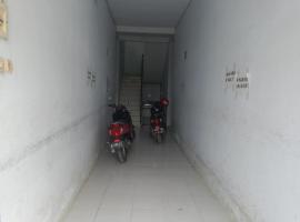SPOT ON 93886 Kost Zalfa Amalia Syariah，位于直葛的酒店