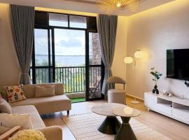 Lakeview Condo at Pearl marina Garuga