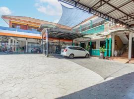 Hotel O Central Madiun Near Stasiun Kota Madiun，位于茉莉芬的酒店