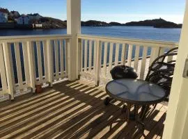 Apartment with 4 beds and stunning sea views