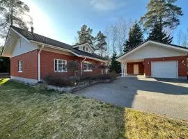 Kotimaailma - House - Pietarsaari