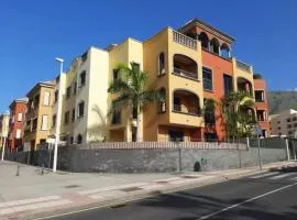 Modern Apartment in Adeje, 65 sqm, Year-Round Pool