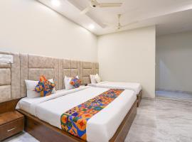 FabHotel Simhadri Grand-Nr Khammam Railway Station，位于Khammam的酒店