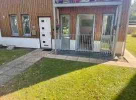 Two bedroom apartment set in communal gardens