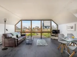 Pass the Keys Stylish Apartment in Quiet Village Amazing Views