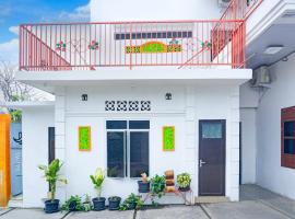 Hotel O Teluk Betung Near Water Park Lembah Hijau Formerly Kanajiwa Guesthouse 2，位于Lampung的酒店