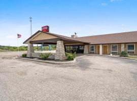 OYO Hotel Junction TX I-10，位于章克申的酒店