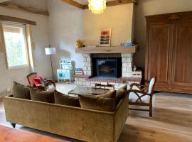 Maison de campagne-proche Parc Le Pal，位于Diou的酒店