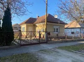 Kollar apartman，位于鲍洛通塞迈什的乡村别墅