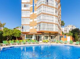 朵拉玛公寓酒店，位于贝纳尔马德纳的自助式住宿