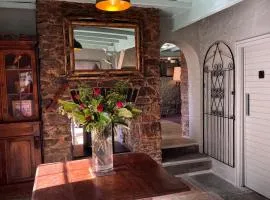 Smugglers Hotel