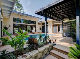 Villas Roca del Caribe，位于别霍港的乡村别墅