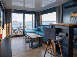 Domek na wodzie - Marina & Camping Siemiany，位于谢米亚内的酒店