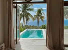 Native Villa with Pool at Kalumo Lodge