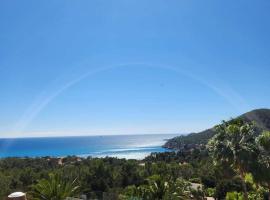 Villa Can Goldi con vistas al mar，位于圣何塞的别墅
