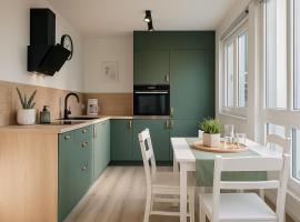 Fjord Stay - Neue Apartment in Kiel - Free Park - 24-7 Check in - "Helsinki"，位于基尔的酒店