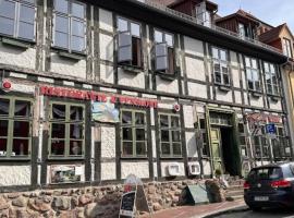 Pizzeria & Pension ETNA，位于瓦伦的住宿加早餐旅馆