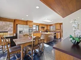 221W 221 Whittley