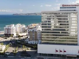 Cozy equipped apartment near train station facing Hilton luxury comfort